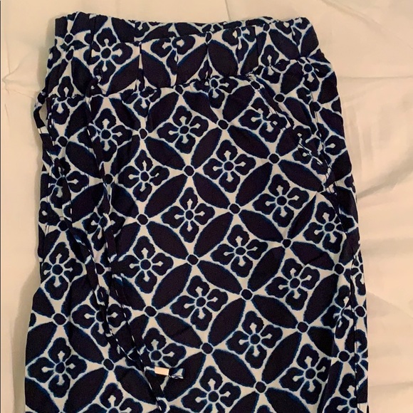 Patterned pants - Picture 2 of 2